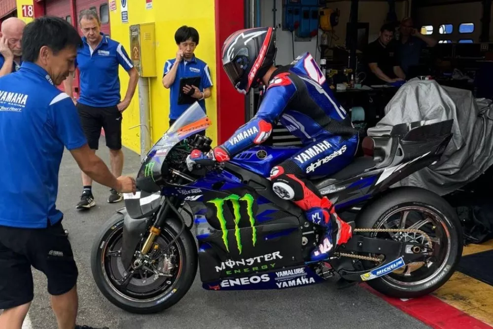 Andrea Dovizioso, Yamaha Factory Racing