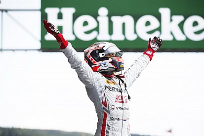 Leclerc ziet oud-teamgenoot De Vries wel in Formule 1 komen
