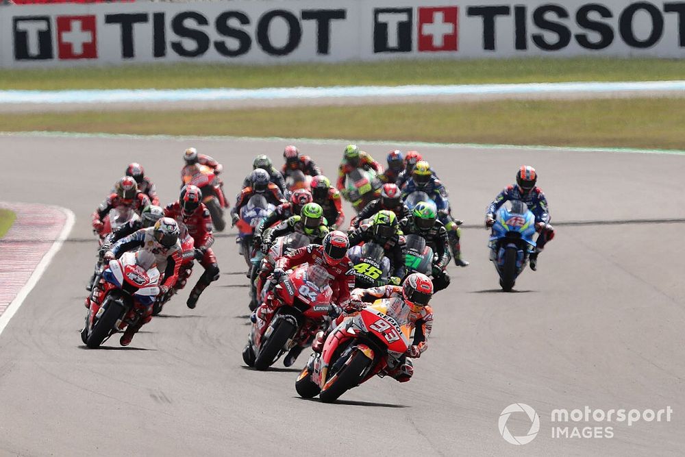 Marc Márquez y Repsol Honda Team lideran la salida de la carrera