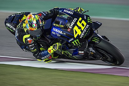 Росси показал лучшее время в первой тренировке нового сезона MotoGP