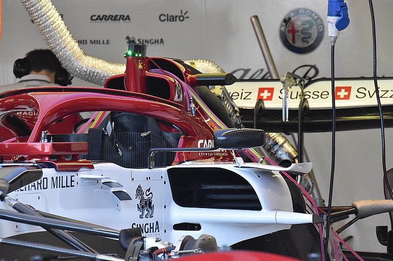 Új logó került fel az Alfa Romeo Racing autóira: fedélzeten a Shell
