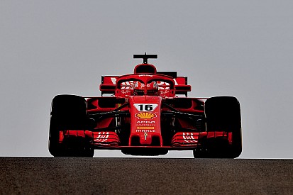 Leclerc lidera manhã em Abu Dhabi superando tempo de Vettel