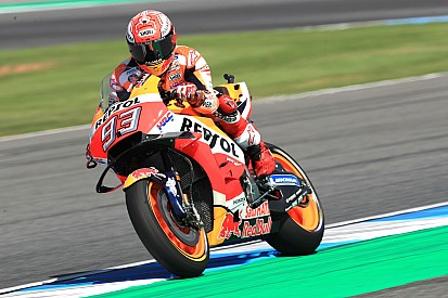 Thailand MotoGP: Marquez shades Rossi by 0.011s for pole
