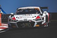 12h Bathurst 2023: Einziger Pro-Audi von Mercedes abgeschossen