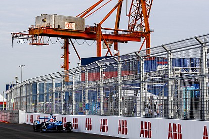 Buemi consigue la penúltima pole de la temporada