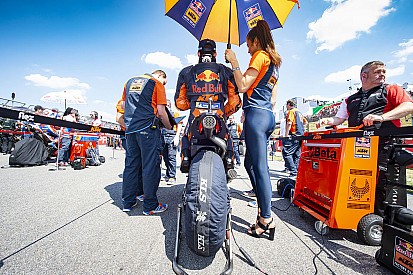 Pol Espargaro trainiert für Silverstone: Zeit für KTM wird knapp