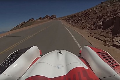 Video: Die komplette Siegesfahrt von Romain Dumas am Pikes Peak