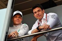 Bottas nega meta de desempenho para renovar com Mercedes