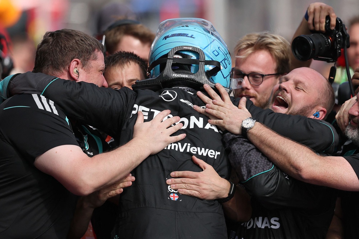 Championnat - Mercedes charge ses batteries d'entrée