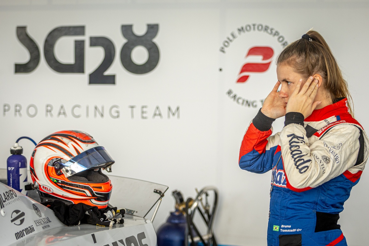 NASCAR Brasil: Estreia em casa motiva Bruna Tomaselli