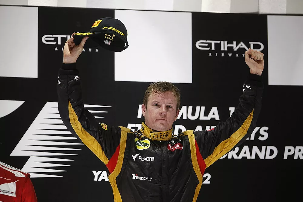 Podium: race winner Kimi Raikkonen, Lotus