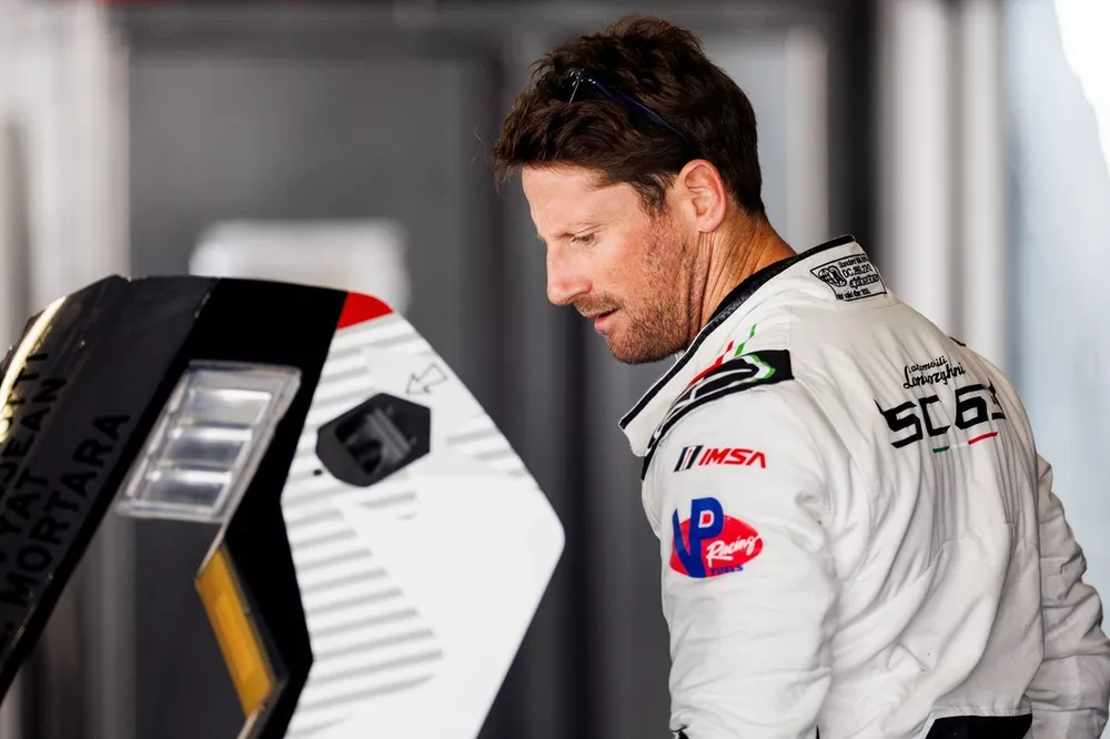 #63 Automobili Lamborghini Squadra Corse Lamborghini SC63: Romain Grosjean