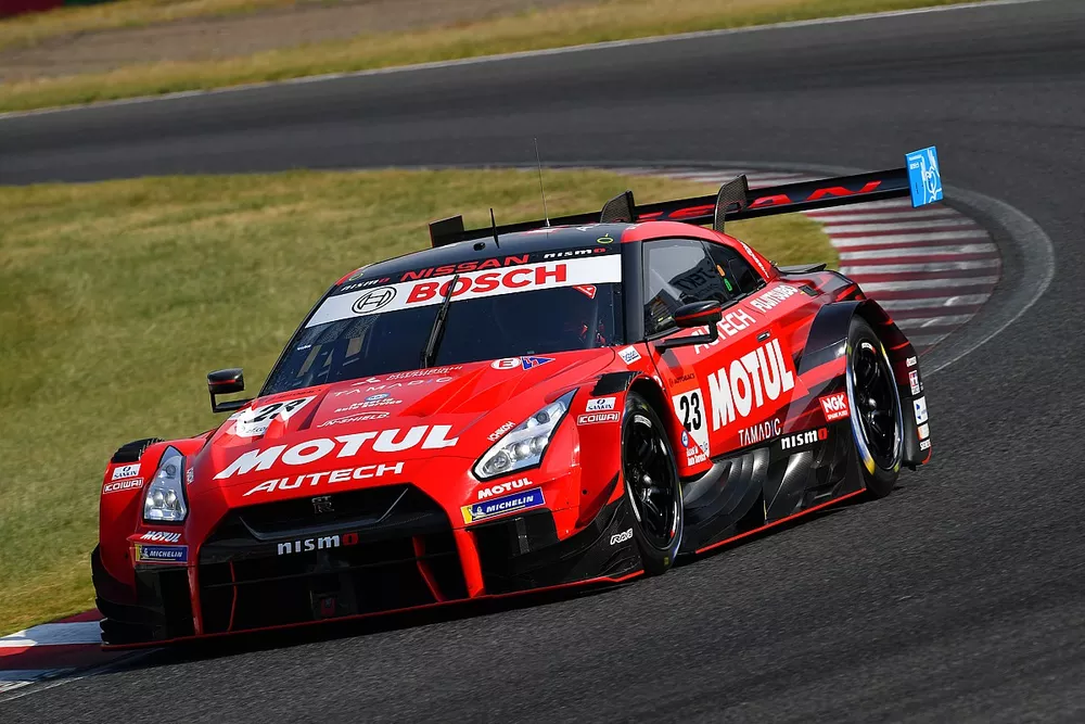 #23 MOTUL AUTECH GT-R
