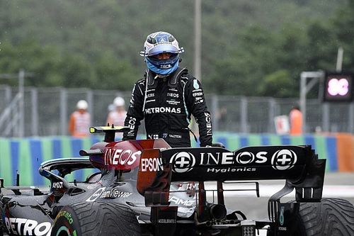 Bottas schuldbewust: Crash in eerste ronde was mijn fout