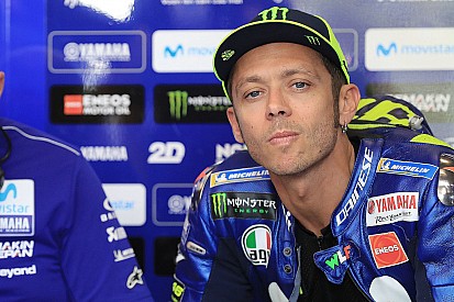 Valentino ancora duro: "Yamaha si scusa con noi? Bene. Ma sarebbe più importante che migliorasse la moto!"
