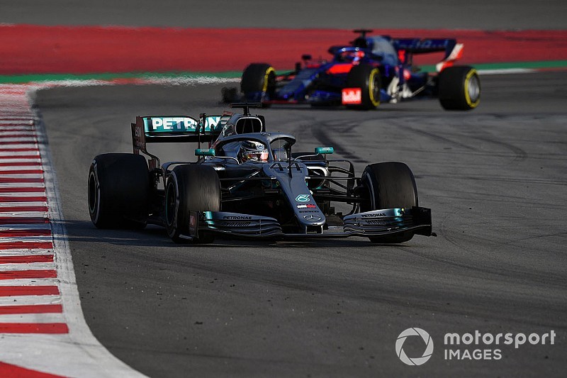 Leclerc: Rival Ferrari masih 'sandbagging'