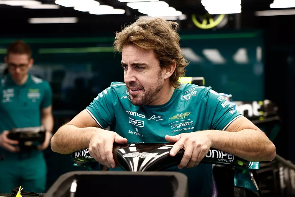 Fernando Alonso, Aston Martin F1 Team 