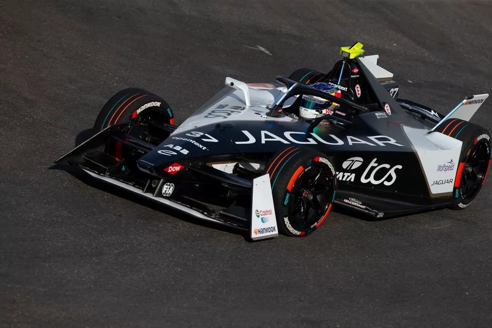 Nick Cassidy, Jaguar TCS Racing, Jaguar I-TYPE 6