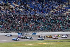 Motorsport.com transmite NASCAR Cup e Xfinity no Kansas: veja horários e como assistir