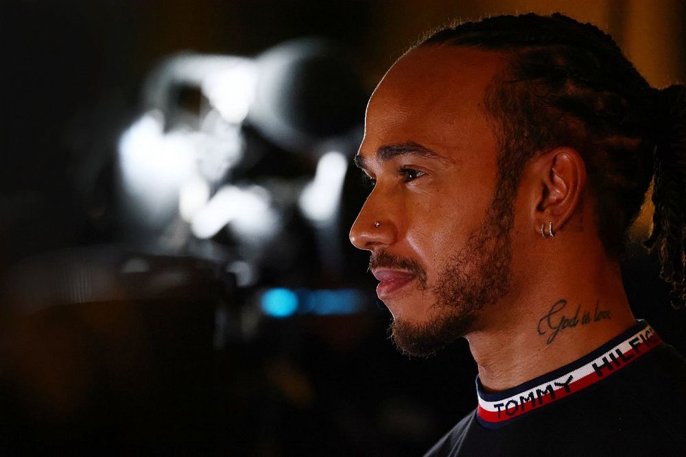 Hamilton deja en claro a Mercedes que no se retirará de la F1