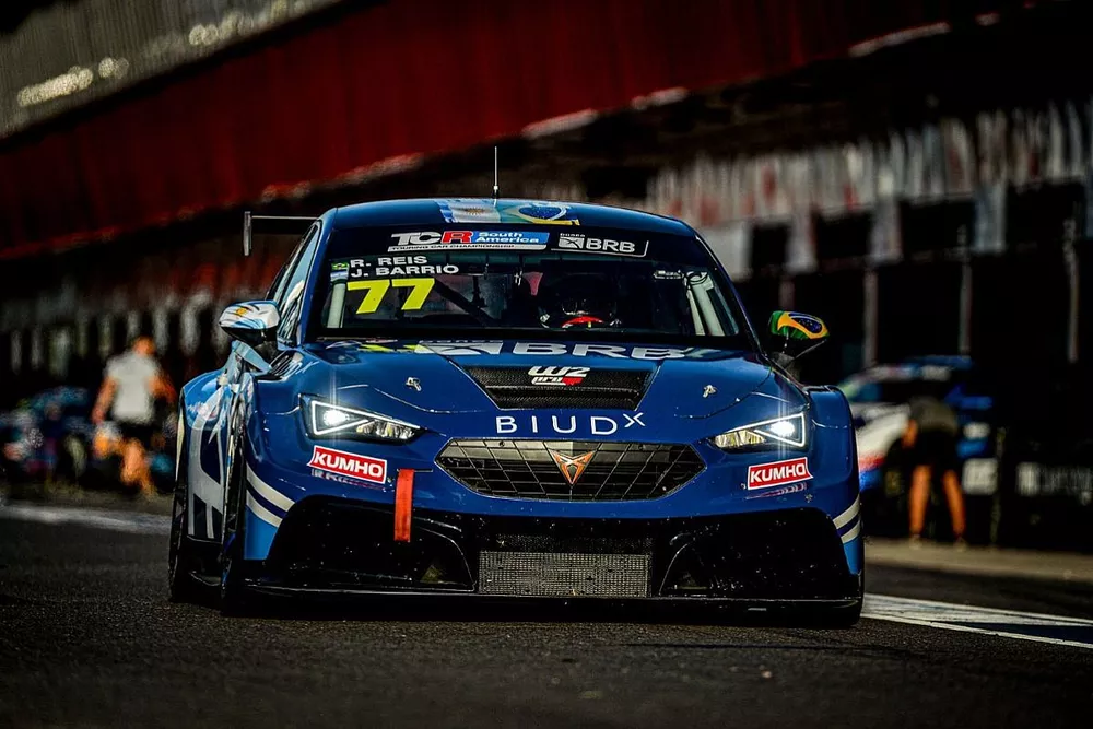 CUPRA TCR  de Rapha Reis e Jorge Barrio