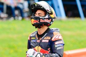 Bastianini sigue con problemas en la KTM: a veces es como si "pesara 50 kilos m&aacute;s"