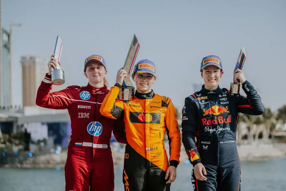 Podium: Race winner Ella Lloyd, Rodin Motorsport, second place Maya Weug, MP Motorsport,  third place Alisha Palmowski, Campos Racingf