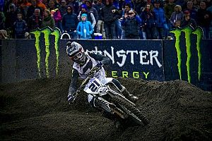 Paulin y Jonass dominan el GP de Europa de MXGP; Prado sufri&oacute;