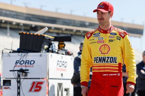 NASCAR multa a Logano con 10.000 d&oacute;lares y sanciona a otros por infracciones