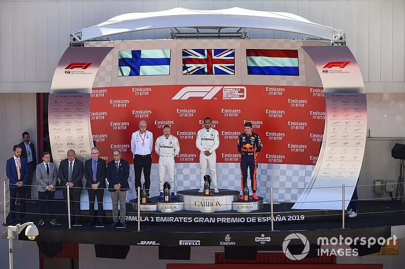 Dr Dieter Zetsche, CEO, Mercedes Benz, Valtteri Bottas, Mercedes AMG F1, Race Winner Lewis Hamilton, Mercedes AMG F1 and Max Verstappen, Red Bull Racing celebrate on the podium