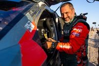 Al Attiyah no descarta a Sainz en el Dakar: "Todo puede pasar"