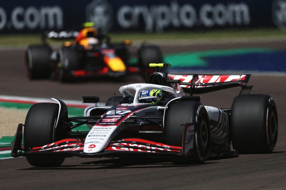 Oliver Bearman, Haas F1 Team, Yuki Tsunoda, Red Bull Racing