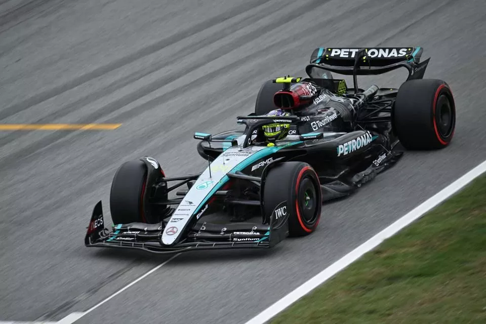 Lewis Hamilton, Mercedes F1 W15