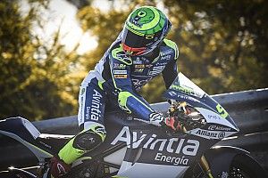 Granado gana, pero el t&iacute;tulo de MotoE sigue en el aire