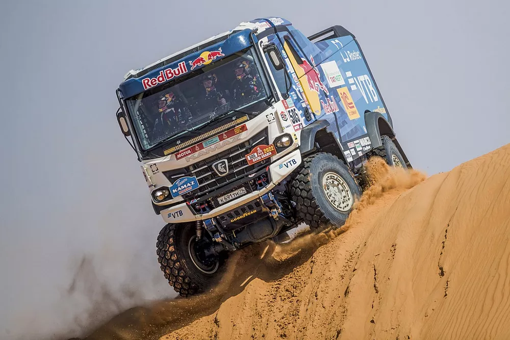 #505 Kamaz - Master: Eduard Nikolaev, Evgenii Iakovlev, Vladimir Rybakov