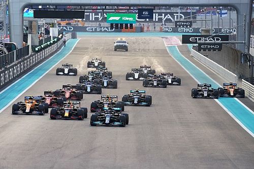 Helmut Marko: duelo de la F1 2021 tuvo "m&aacute;s fuerza explosiva" que Rush