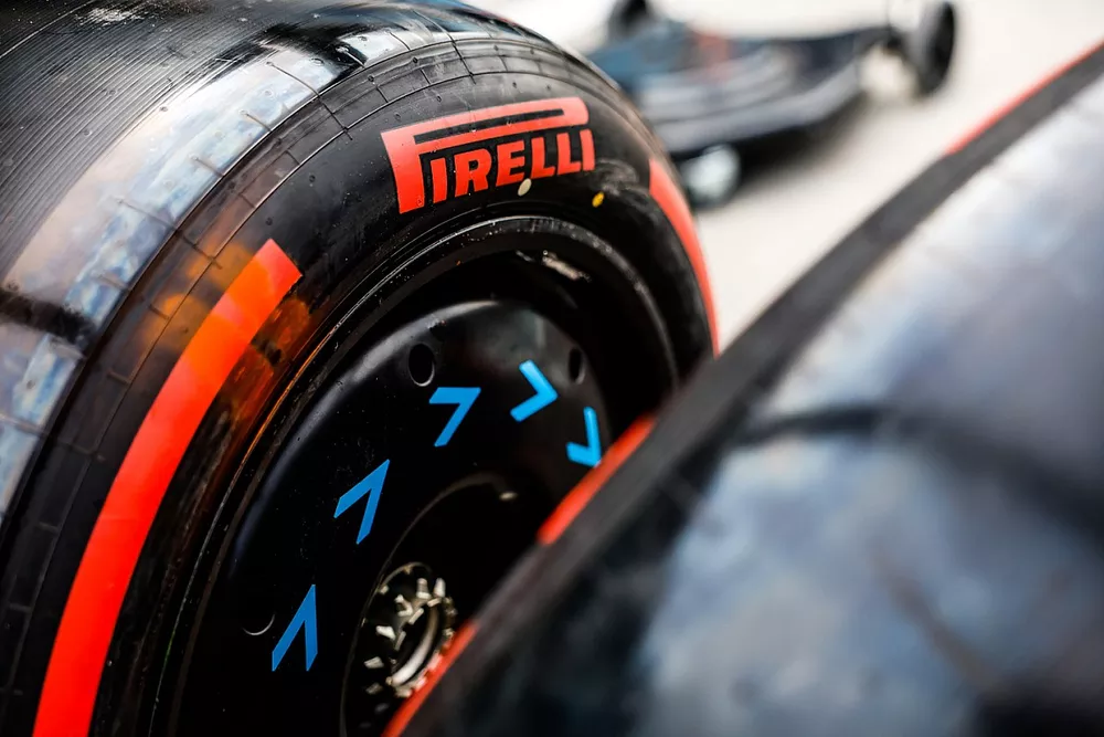 Neum&aacute;ticos Pirelli