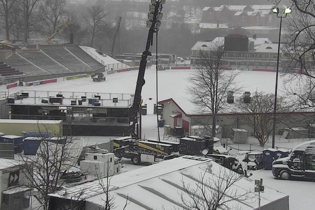 NASCAR postpones Clash at Bowman Gray to Monday due to snow