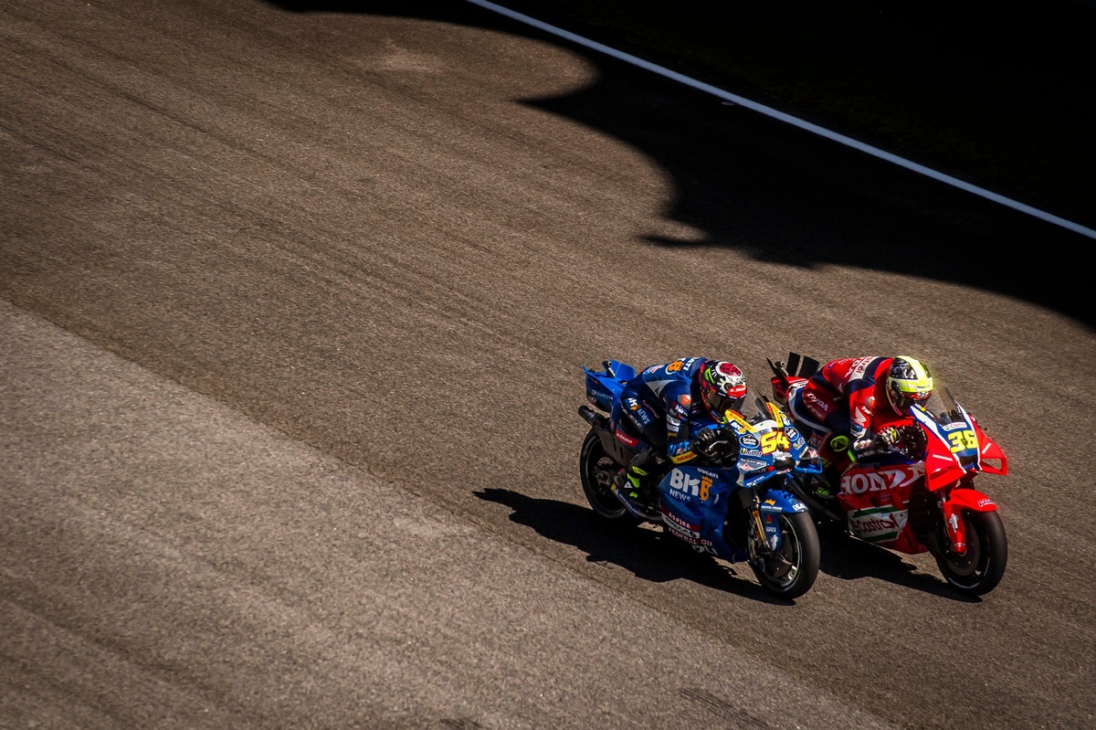 Joan Mir “proud” to pass a Ducati on Sepang's straight as Honda engine improves