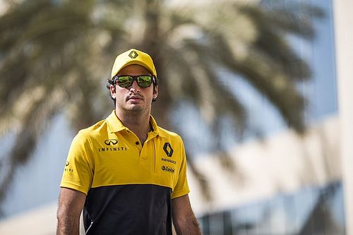 Sainz Jr. segue passos do pai e faz estreia no rali