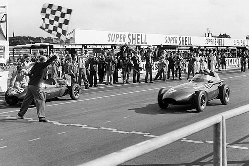 Cuando Sir Stirling Moss compartió una victoria en F1