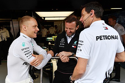 Bottas quiere renovación de "al menos dos años" con Mercedes