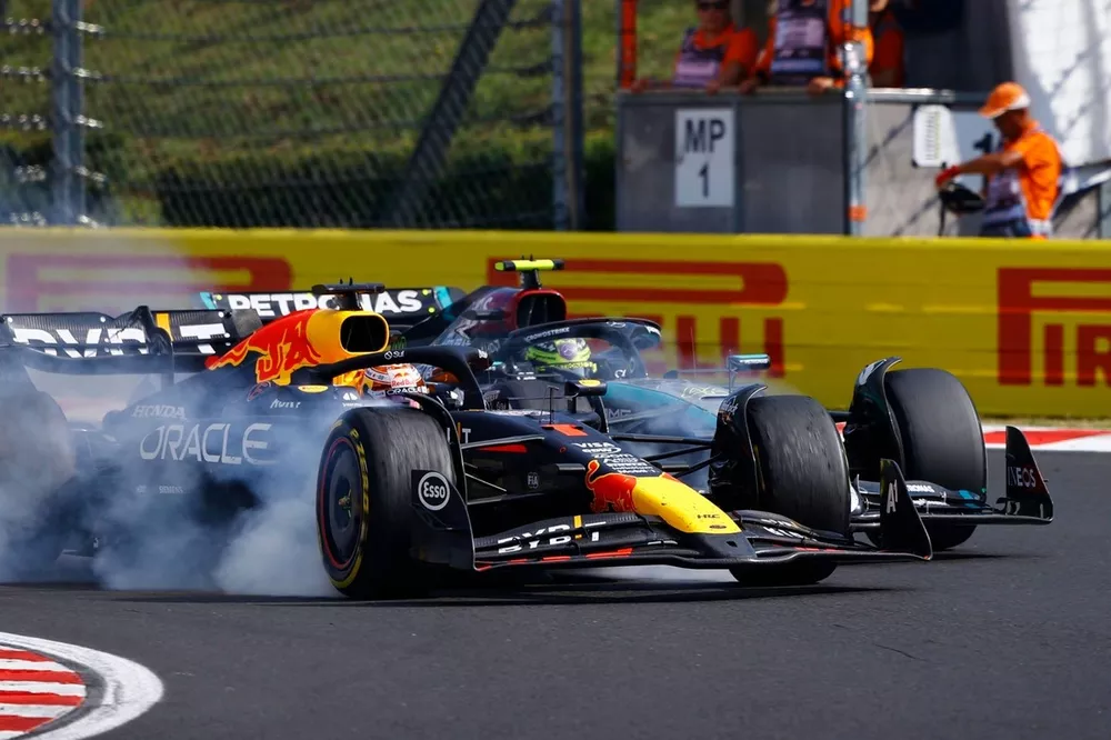 Max Verstappen, Red Bull Racing RB20, Lewis Hamilton, Mercedes F1 W15, botsen