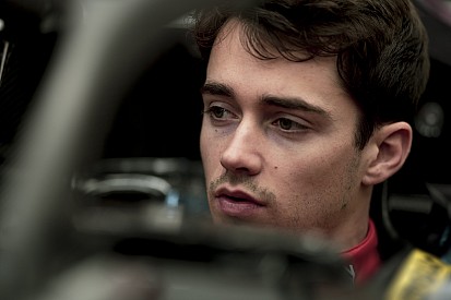 Leclerc a moulé son baquet Ferrari à Maranello