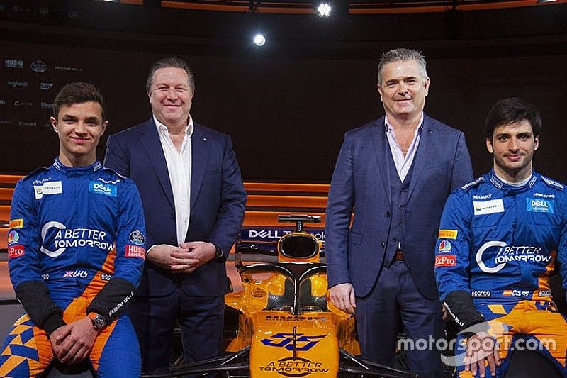 Lando Norris, McLaren, Carlos Sainz Jr., McLaren, Zak Brown, Executive Director, McLaren Racing