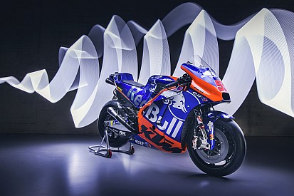 In beeld: De MotoGP-machines van KTM en Tech 3 uit alle hoeken bekeken