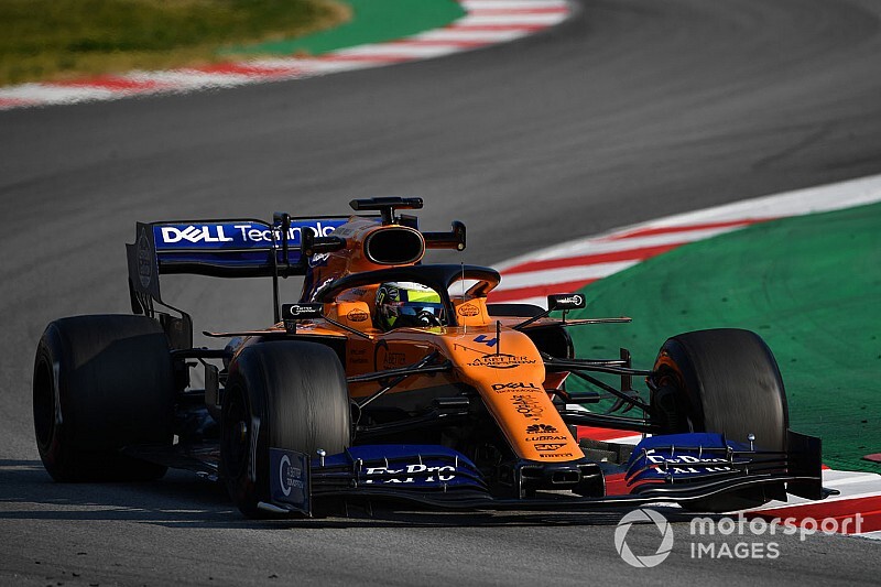Norris sets F1 test pace as Mercedes hits trouble