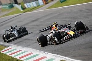 «Если не уедут на полминуты – с ними что-то не так». Льюис оценил форму Red Bull