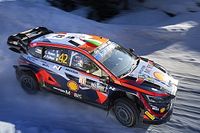 WRC Suecia: Breen cierra el viernes como líder en su regreso 