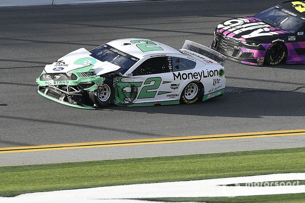 Brad Keselowski, Team Penske, Ford Mustang MoneyLion, Jimmie Johnson, Hendrick Motorsports, Chevrolet Camaro Ally